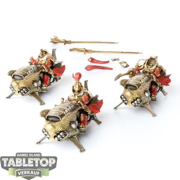 Adeptus Custodes - 3 x Shield-Captain on Dawneagle Jetbike - teilweise bemalt