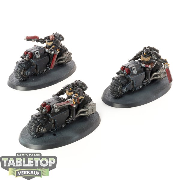 Space Marines - 3 Outriders - teilweise bemalt