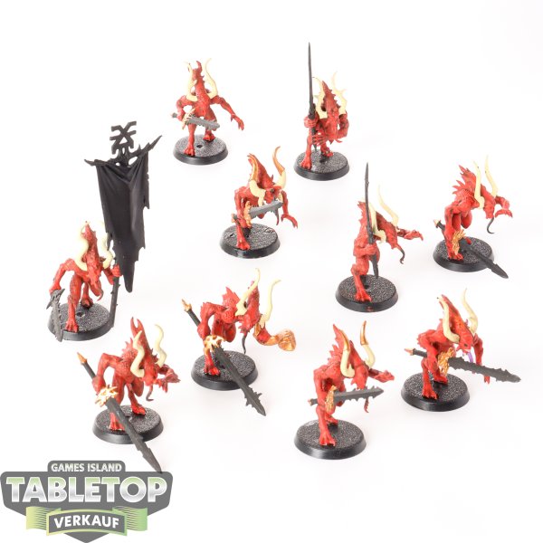 Chaos Daemons - 10 Daemons Of Khorne Bloodletters - teilweise bemalt