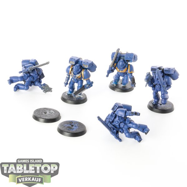 Space Marines - 5 x Space Marine Assault Squad klassisch - teilweise bemalt