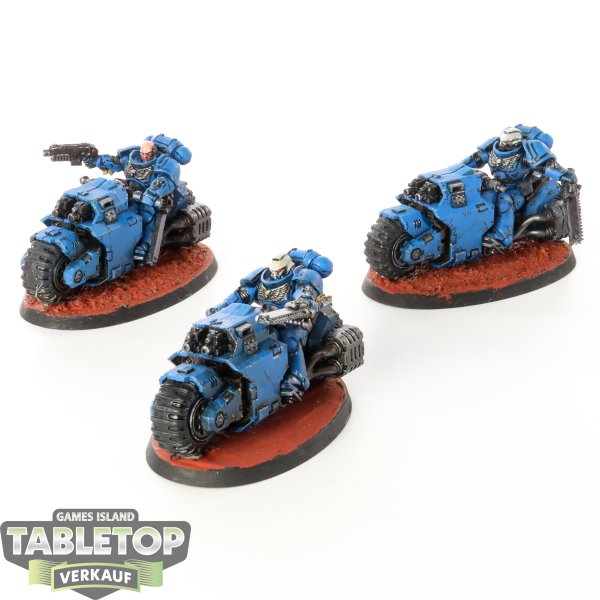 Space Marines - 3 Outriders - bemalt