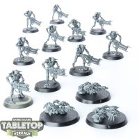 Necrons - 10 x Necron Warriors & 3 x Scarabs - unbemalt