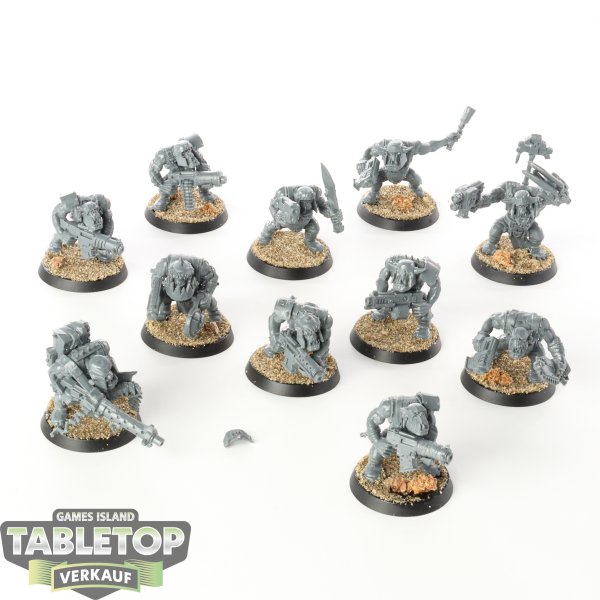 Orks - 11 x Ork Boyz - unbemalt