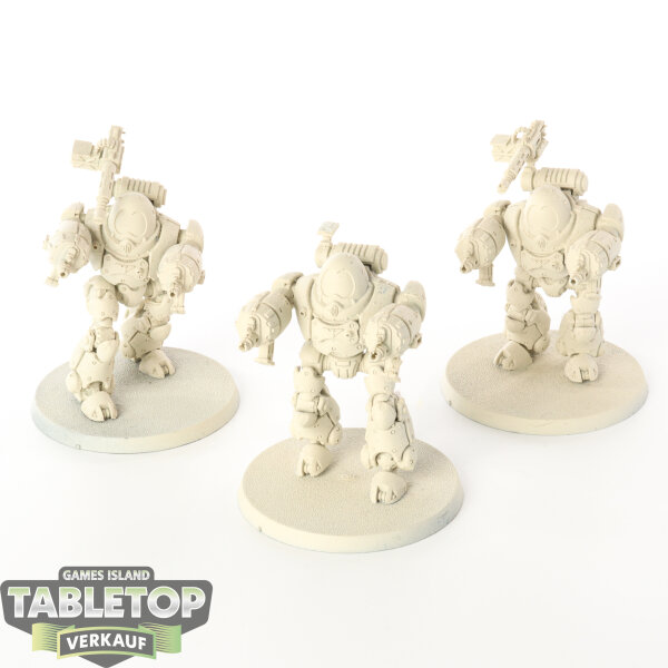 Adeptus Mechanicus - 3 x Kastelan Robots - grundiert