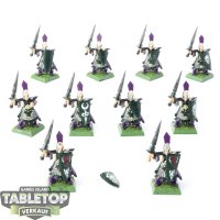 Dark Elves - 10 Swordsman klassisch - bemalt