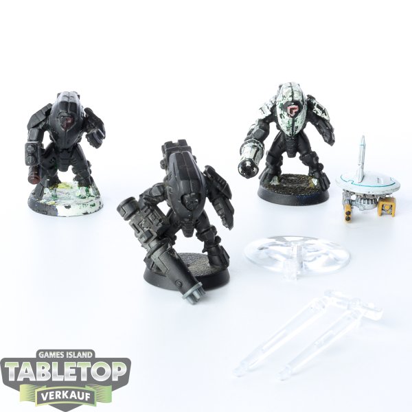 Tau Empire - 3 x XV25 Stealth Battlesuits - teilweise bemalt