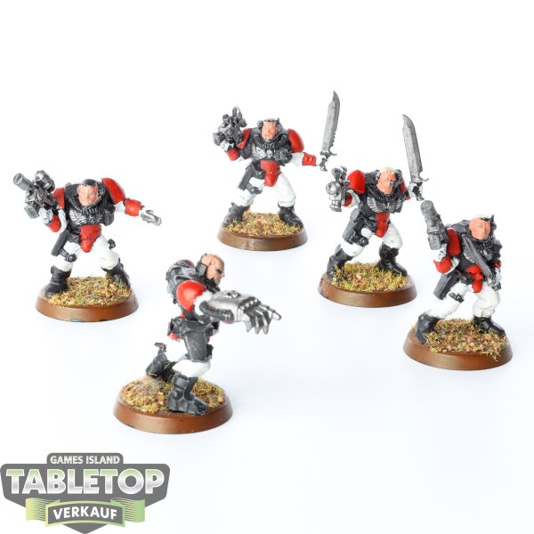 Space Marines - 5 x Scouts klassisch - bemalt