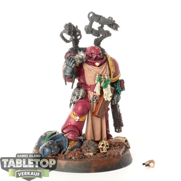 Space Marines - Primaris Apothecary - teilweise bemalt