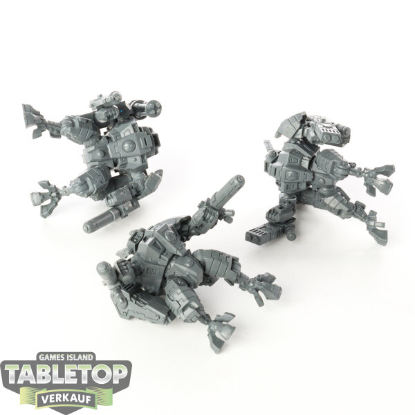 Tau Empire - 3x XV8 Crisis Battlesuit Team - unbemalt