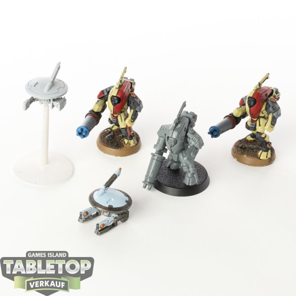 Tau Empire - 3x XV25 Stealth Battlesuits - teilweise bemalt