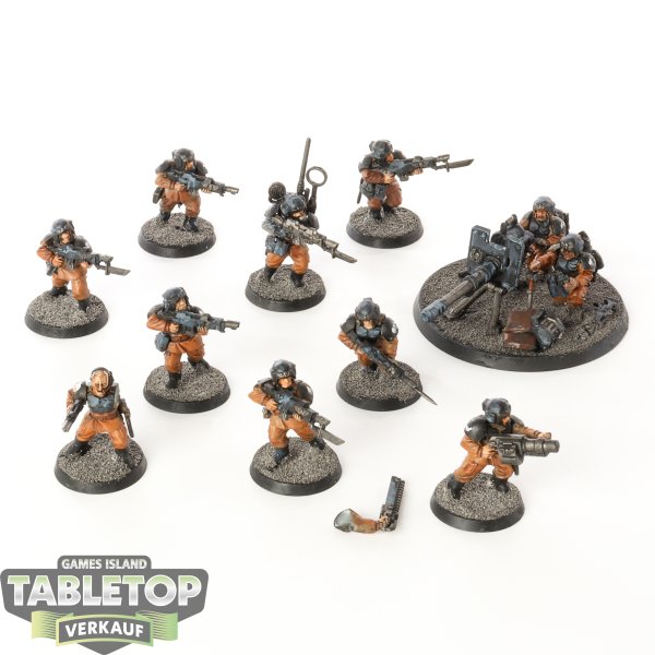 Astra Militarum - 11x Cadian Shock Troops - klassisch - teilweise bemalt