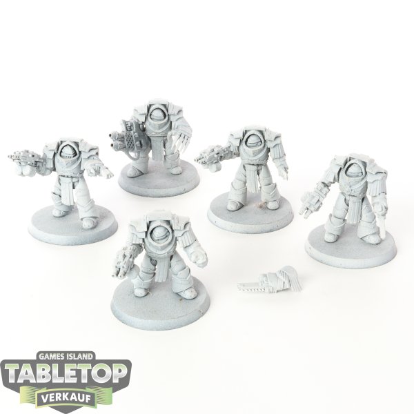 Horus Heresy - 5x Legion Cataphractii Terminator Squad - grundiert