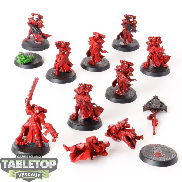 Adepta Sororitas - 10x Battle Sisters Squad - teilweise bemalt