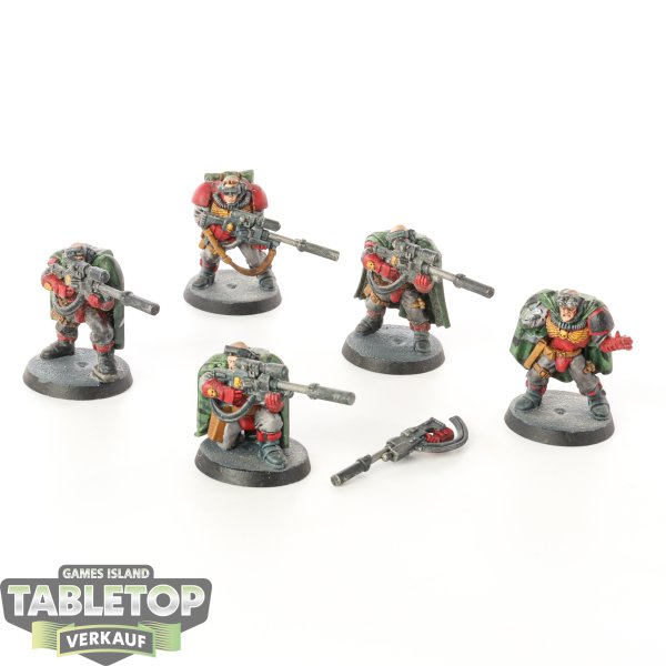 Space Marines - 5 Scouts klassisch - bemalt