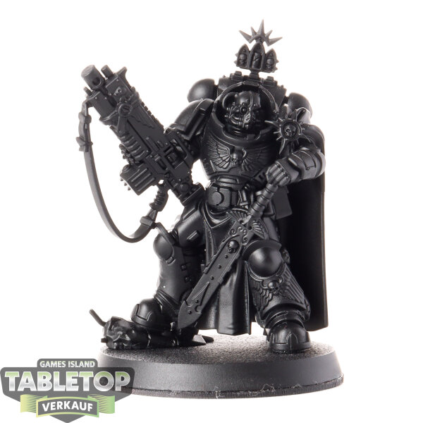 Space Marines - Captain with Master-crafted Heavy Bolt Rifle - unbemalt