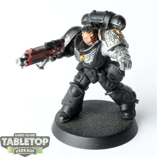 Space Marines - Primaris Lieutenant - bemalt