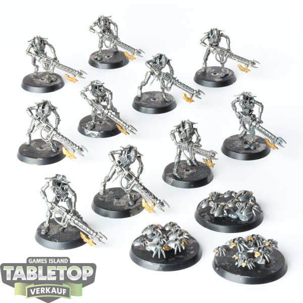 Necrons - 10 Necron Warriors & 3 Scarabs - teilweise bemalt