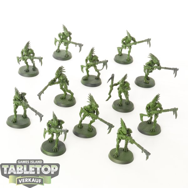 Tau Empire - 12 x Kroot Carnivore Squad - grundiert