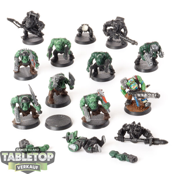 Orks - 12x Ork Boyz - klassisch - teilweise bemalt