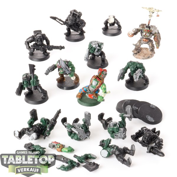 Orks - 13x Ork Boyz - klassisch - teilweise bemalt