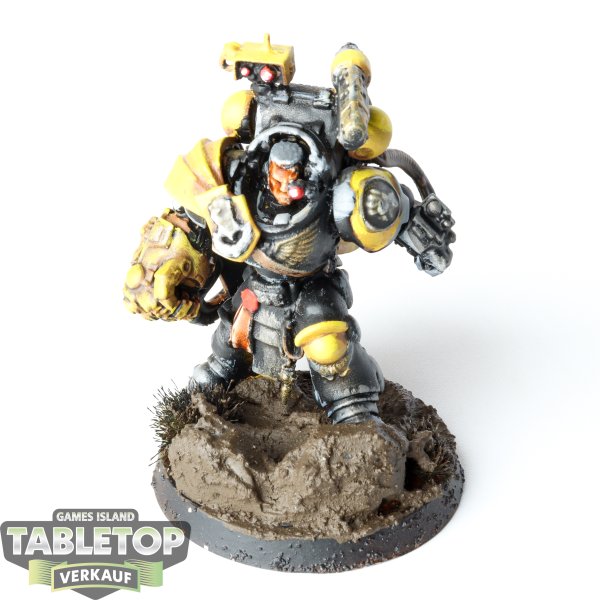 Imperial Fists - Tor Garadon - bemalt