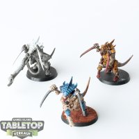 Tyraniden - 3 x Tyranid Warriors - teilweise bemalt