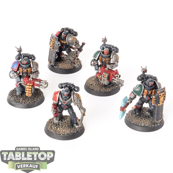 Space Marines - 5x Veterans - bemalt