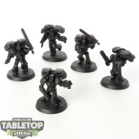 Space Marines - 5x Assault Marines - grundiert