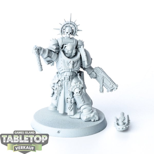 Ultramarines - Primaris Chaplain - grundiert
