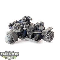 Space Marines - Attack Bike - teilweise bemalt