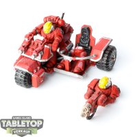 Space Marines - 1 - Attack Bike - bemalt