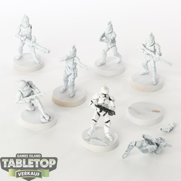 Galaktische Republik - 7x Phase 1 Clone Troopers  - grundiert