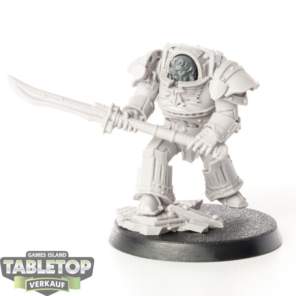 Horus Heresy - LEGION PRAETOR TRIBUNE in Tartaros Terminator Armour - unbemalt