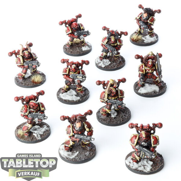 Chaos Space Marines - 10 Chaos Space Marines klassisch - bemalt
