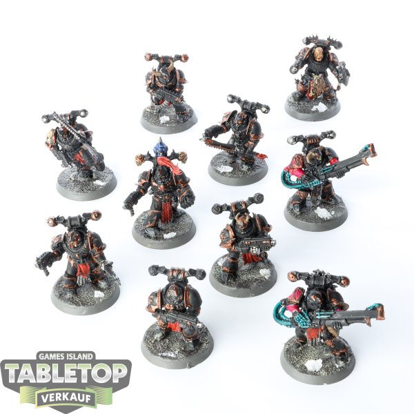 Chaos Space Marines - 10 Chaos Space Marines - bemalt