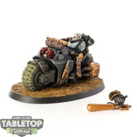 Dark Angels - Primaris Chaplain on Bike - bemalt