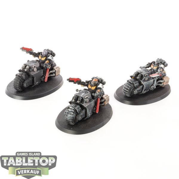 Black Templars - 3 x Outriders - bemalt