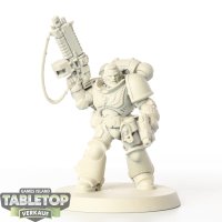 Space Marines - Primaris Lieutenant - grundiert