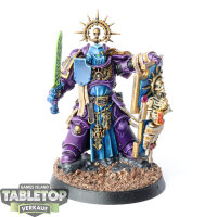 Space Marines - Captain with Relic Shield - bemalt