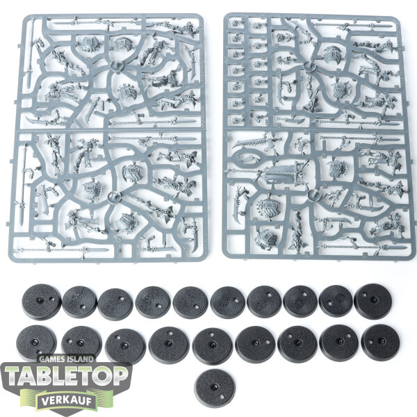 Ossiarch Bonereapers - 10x Mortek Guard - im Gussrahmen
