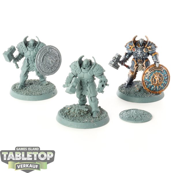 Stormcast Eternals - 3 x Annihilators - teilweise bemalt