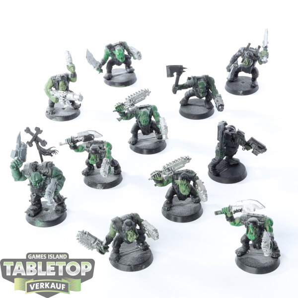 Orks - 11x Ork Boyz - teilweise bemalt