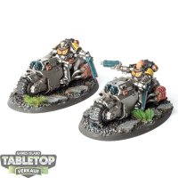 Space Marines - 2x Outriders - bemalt