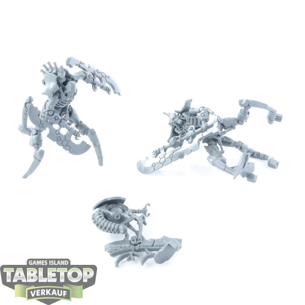 Necrons - 2x Skorpekh Destroyers - unbemalt