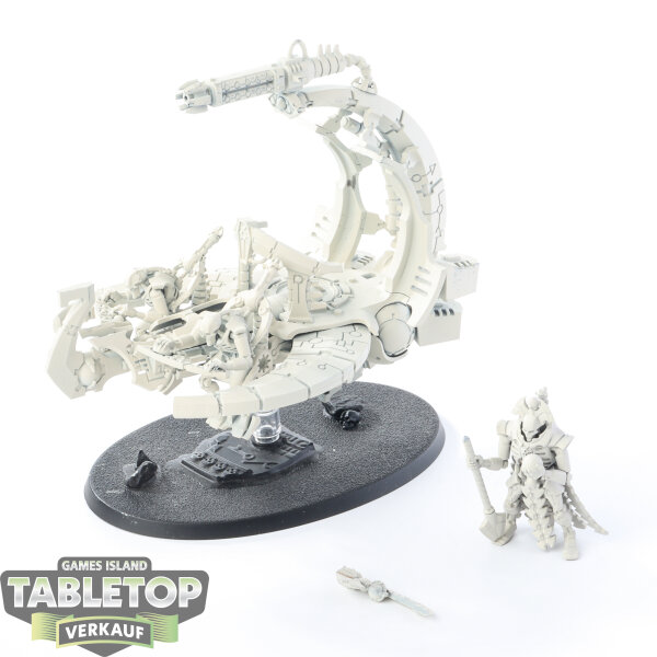 Necrons - Necron Catacomb Command Barge - grundiert
