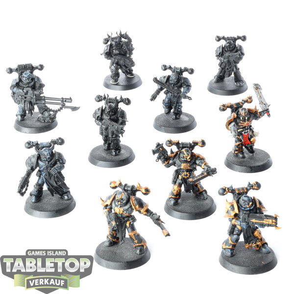 Chaos Space Marines - 10 Chaos Space Marines, klassisch - teilweise bemalt
