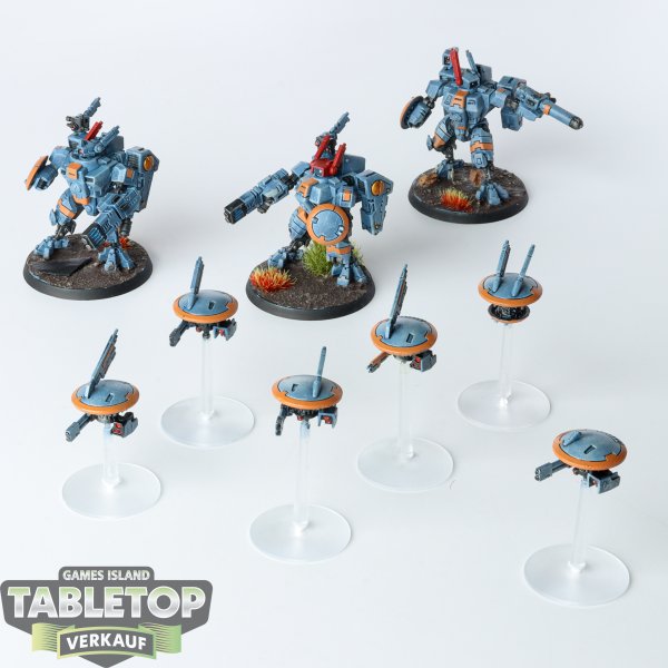 Tau Empire - 3 XV8 Crisis Battlesuit Team - bemalt