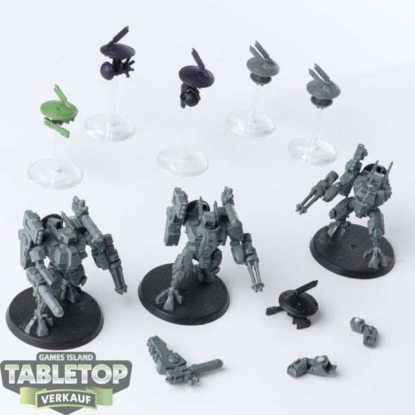 Tau Empire - 3x XV8 Crisis Battlesuit Team - unbemalt