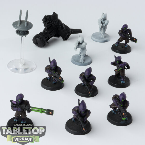 Tau Empire - 9x Fire Warriors Strike Team - teilweise bemalt