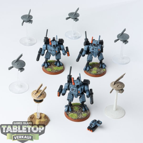 Tau Empire - 3x XV8 Crisis Battlesuit Team - bemalt